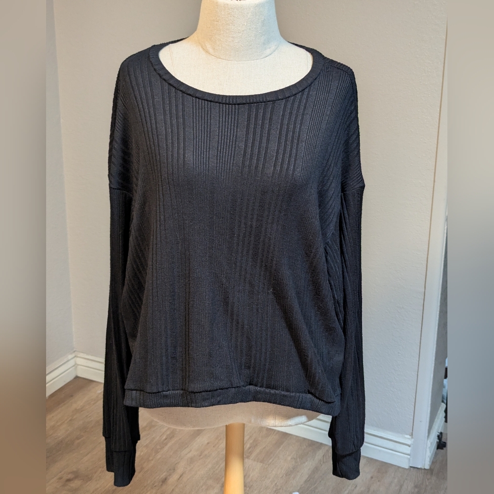 Women's Black Long Sleeve Top Size L
